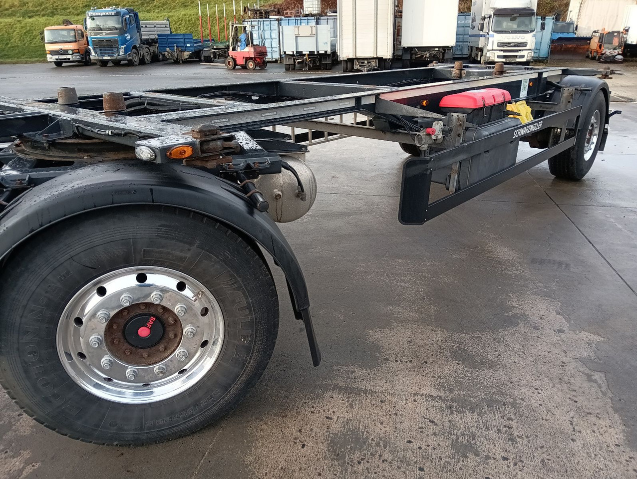 Schwarzmüller 2-A BDF 1,22/1,32 ALCOA Alufelgen ADR 120tkm TÜV Schwarzmüller 2-A BDF 1,22/1,32 ALCOA Alufelgen ADR 120tkm TÜV - Xe chở container/ Rơ moóc hoán đổi thân: hình 4 Schwarzmüller 2-A BDF 1,22/1,32 ALCOA Alufelgen ADR 120tkm TÜV Schwarzmüller 2-A BDF 1,22/1,32 ALCOA Alufelgen ADR 120tkm TÜV - Xe chở container/ Rơ moóc hoán đổi thân: hình 4