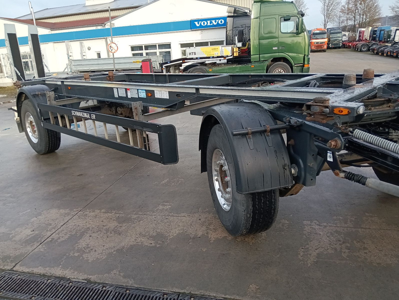 Schwarzmüller 2-A BDF 1,22/1,32 ALCOA Alufelgen ADR 120tkm TÜV Schwarzmüller 2-A BDF 1,22/1,32 ALCOA Alufelgen ADR 120tkm TÜV - Xe chở container/ Rơ moóc hoán đổi thân: hình 5 Schwarzmüller 2-A BDF 1,22/1,32 ALCOA Alufelgen ADR 120tkm TÜV Schwarzmüller 2-A BDF 1,22/1,32 ALCOA Alufelgen ADR 120tkm TÜV - Xe chở container/ Rơ moóc hoán đổi thân: hình 5