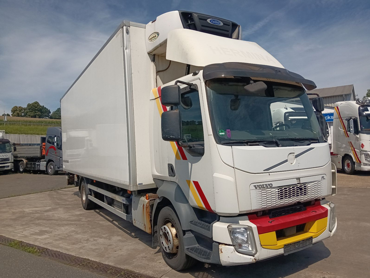 Volvo FL250 4x2R 14t CarrierSupra550 7,3m LBW1.5tKlima - Xe tải đông lạnh: hình 4 Volvo FL250 4x2R 14t CarrierSupra550 7,3m LBW1.5tKlima - Xe tải đông lạnh: hình 4