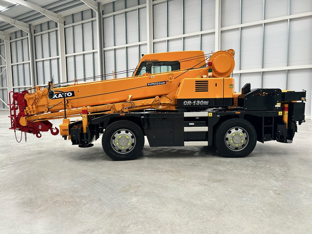 KATO CR-130Ri - 13 Ton City Crane with Only 8,563 miles from New !! - Cẩu bánh lốp: hình 4 KATO CR-130Ri - 13 Ton City Crane with Only 8,563 miles from New !! - Cẩu bánh lốp: hình 4