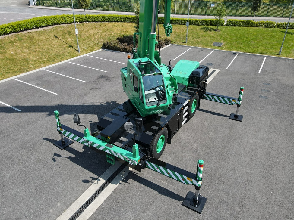 KATO CR250RV - 25 Ton City Crane - New Condition - Cẩu bánh lốp: hình 2 KATO CR250RV - 25 Ton City Crane - New Condition - Cẩu bánh lốp: hình 2