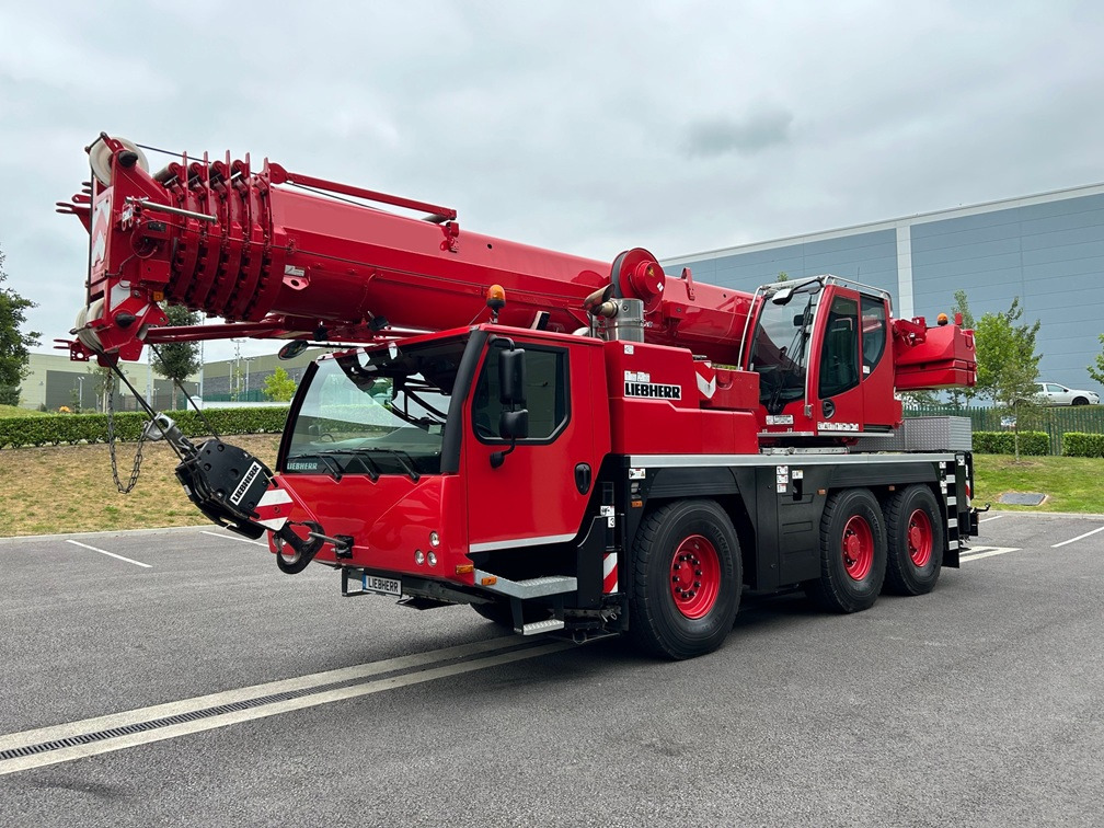 LIEBHERR LTM1060-3.1 - Like New Condition - Cần cẩu mọi địa hình: hình 5 LIEBHERR LTM1060-3.1 - Like New Condition - Cần cẩu mọi địa hình: hình 5