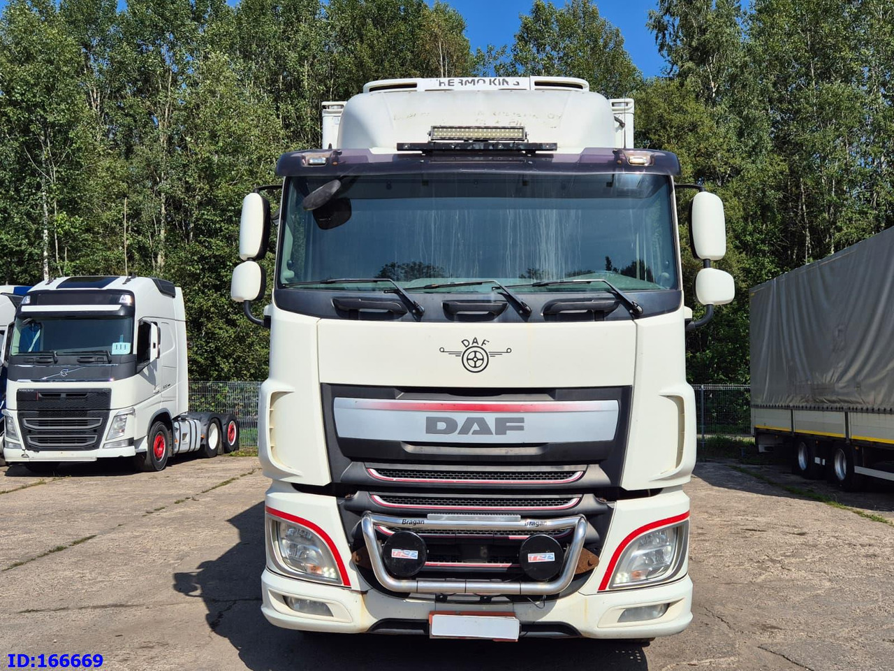 DAF XF 106.460 FAR 6X2 Euro6 - Xe tải đông lạnh: hình 2 DAF XF 106.460 FAR 6X2 Euro6 - Xe tải đông lạnh: hình 2