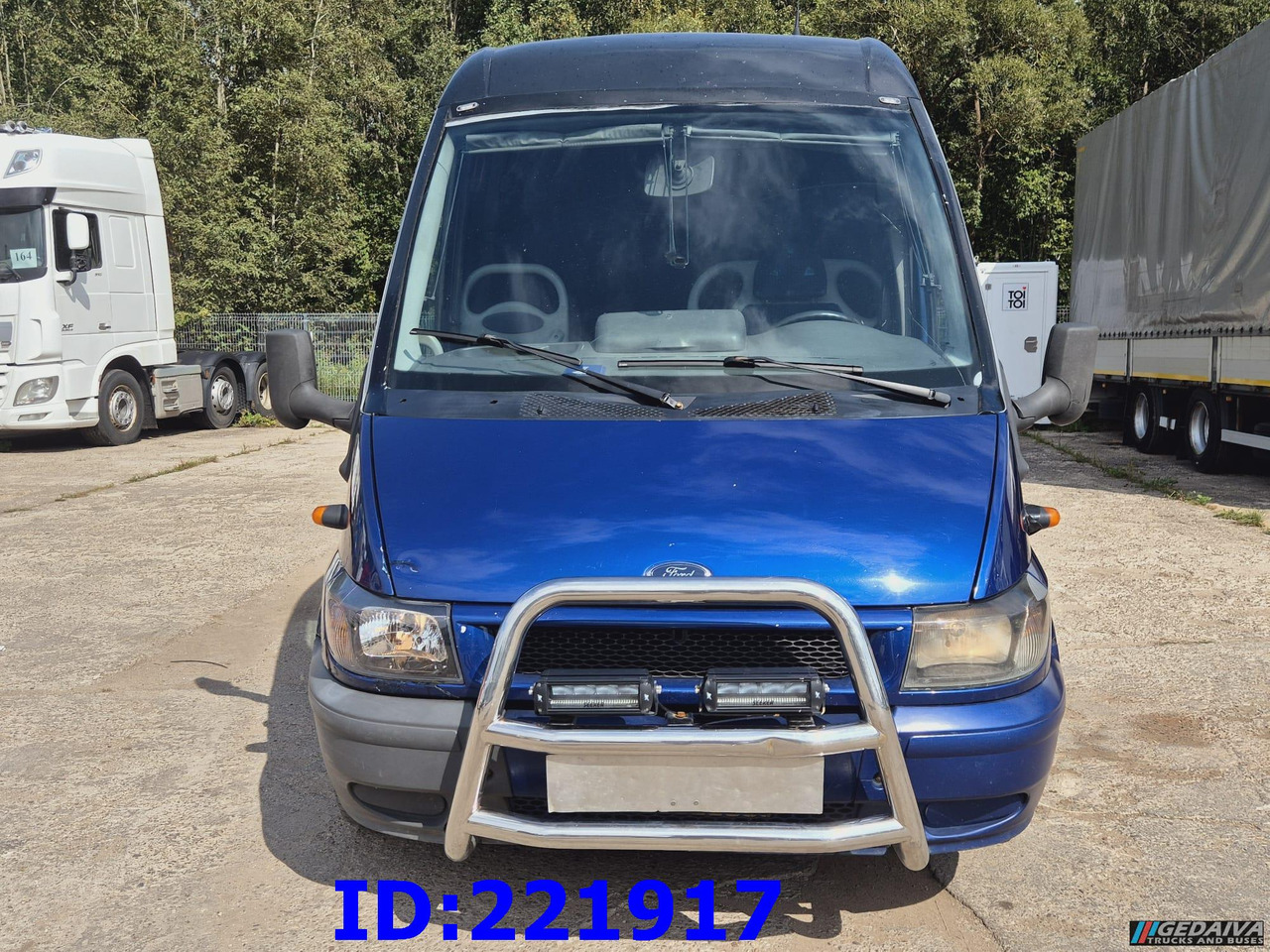 FORD Sunset VIP 17-seats - Xe đò: hình 4 FORD Sunset VIP 17-seats - Xe đò: hình 4