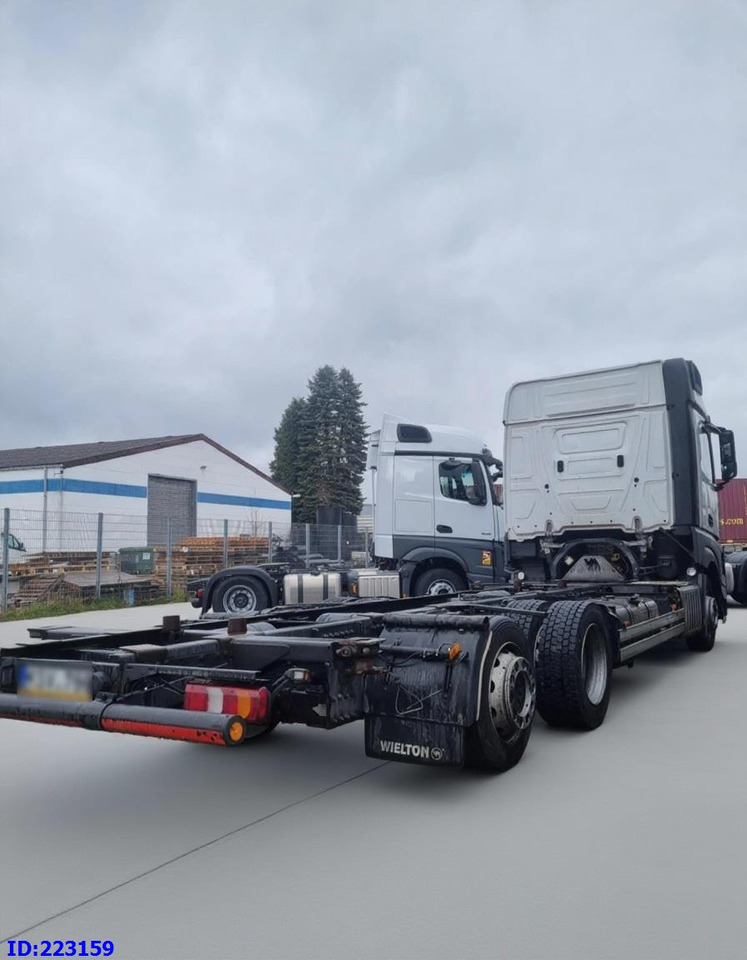 MERCEDES-BENZ Actros 2542 BDF 6x2 Euro6 - Xe tải khung gầm: hình 5 MERCEDES-BENZ Actros 2542 BDF 6x2 Euro6 - Xe tải khung gầm: hình 5