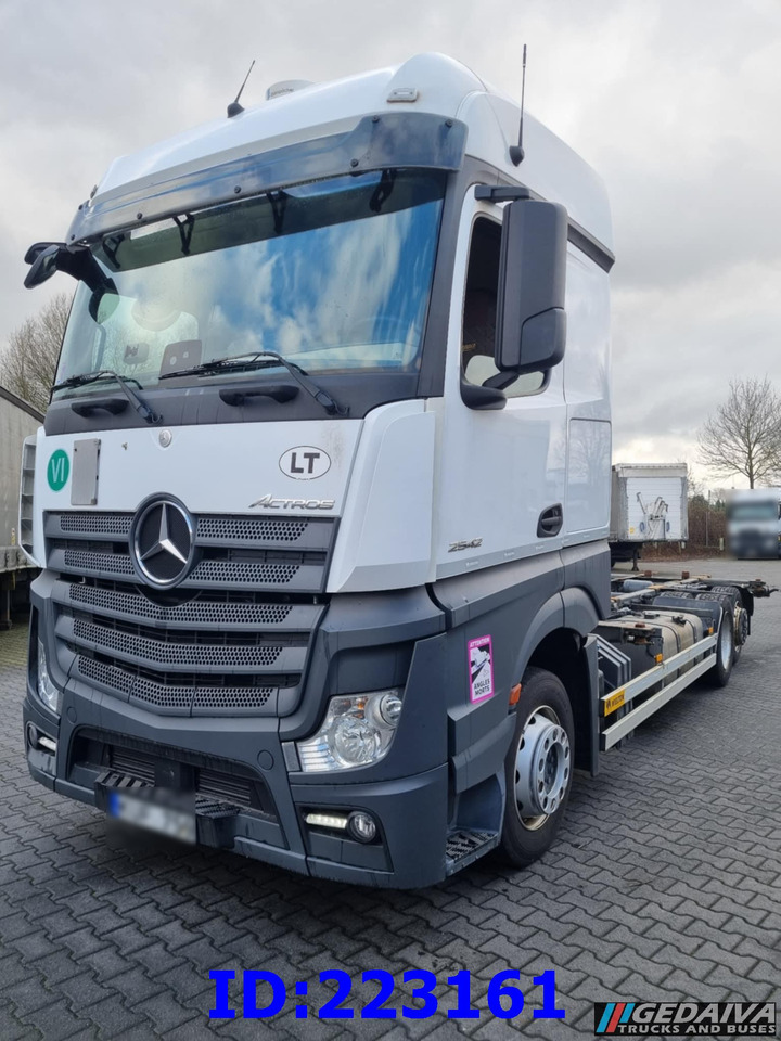 MERCEDES-BENZ Actros 2542 BDF 6x2 Euro6 - Xe tải khung gầm: hình 1 MERCEDES-BENZ Actros 2542 BDF 6x2 Euro6 - Xe tải khung gầm: hình 1