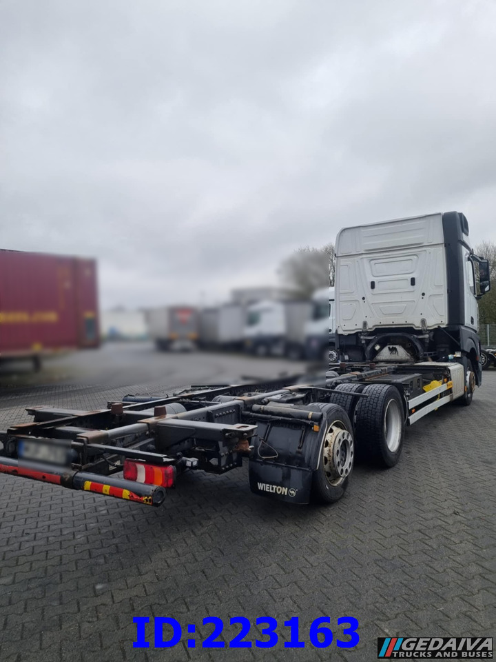 MERCEDES-BENZ Actros 2542 BDF 6x2 Euro6 - Xe tải khung gầm: hình 5 MERCEDES-BENZ Actros 2542 BDF 6x2 Euro6 - Xe tải khung gầm: hình 5