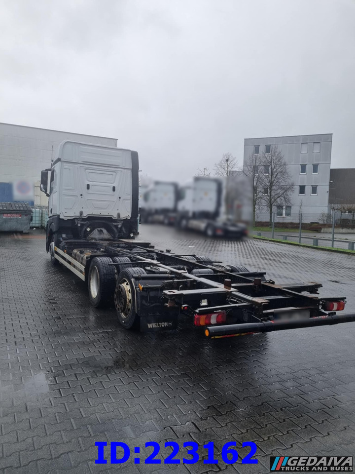MERCEDES-BENZ Actros 2542 BDF 6x2 Euro6 - Xe tải khung gầm: hình 5 MERCEDES-BENZ Actros 2542 BDF 6x2 Euro6 - Xe tải khung gầm: hình 5