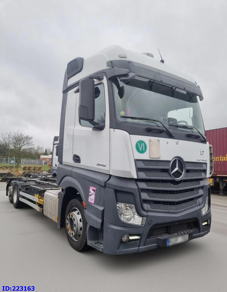 MERCEDES-BENZ Actros 2542 BDF 6x2 Euro6 - Xe tải khung gầm: hình 1 MERCEDES-BENZ Actros 2542 BDF 6x2 Euro6 - Xe tải khung gầm: hình 1