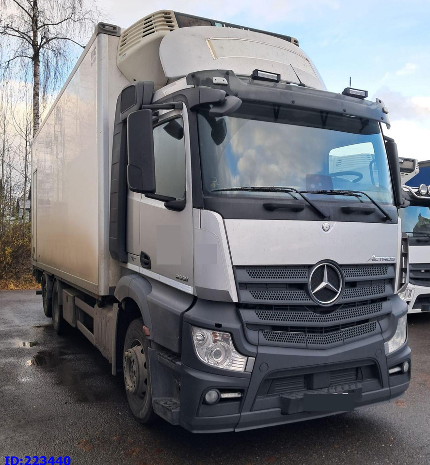MERCEDES-BENZ Actros 2551 6x2 Euro6 - Xe tải đông lạnh: hình 2 MERCEDES-BENZ Actros 2551 6x2 Euro6 - Xe tải đông lạnh: hình 2