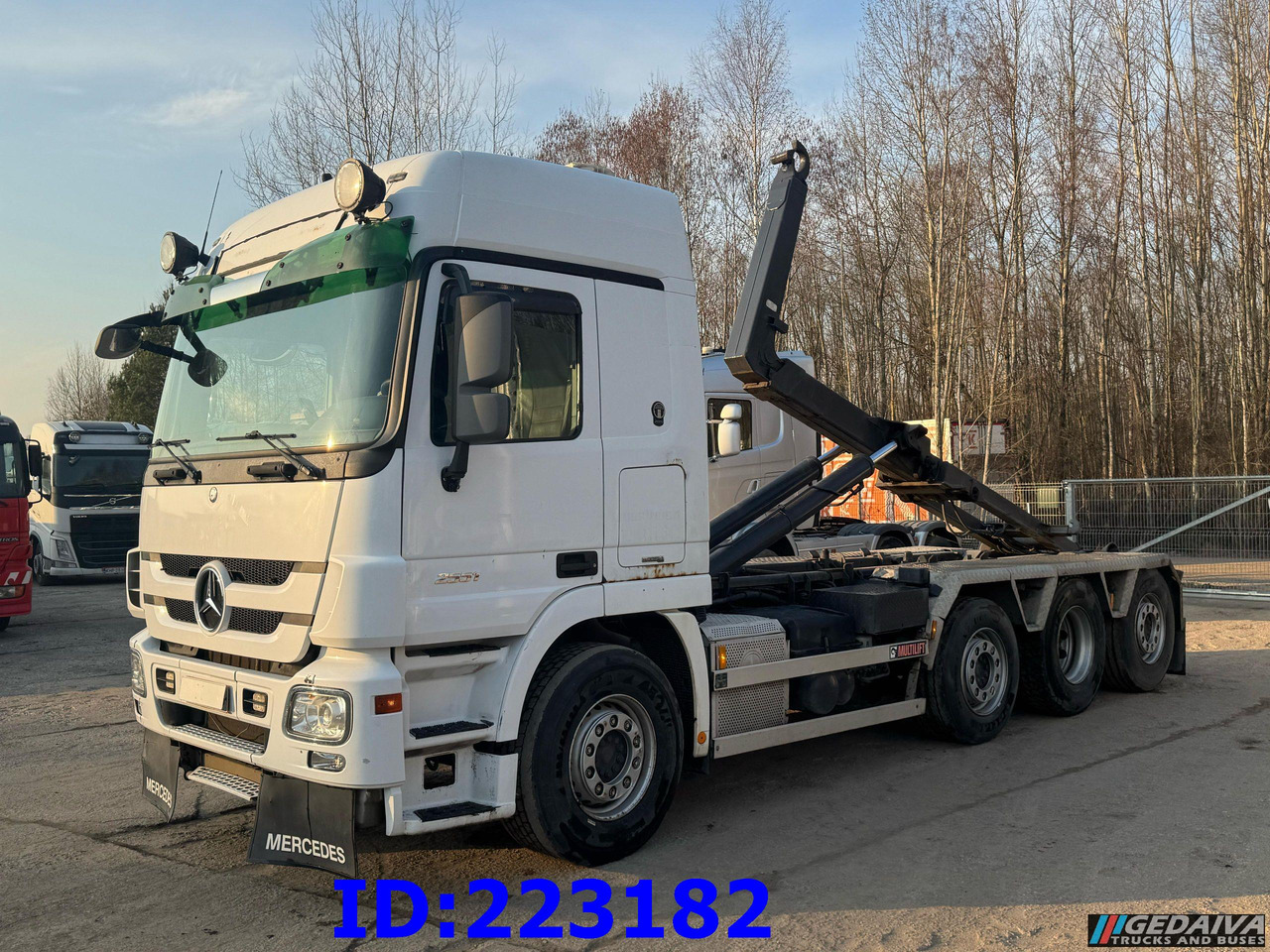 MERCEDES-BENZ Actros 2551 8x2 V8 Retarder - Xe tải nâng móc: hình 1 MERCEDES-BENZ Actros 2551 8x2 V8 Retarder - Xe tải nâng móc: hình 1