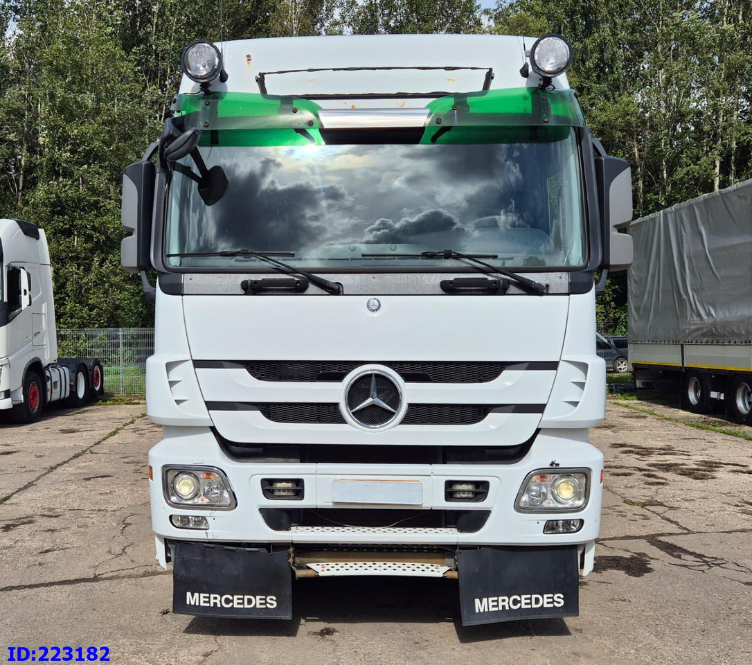 MERCEDES-BENZ Actros 2551 8x2 V8 Retarder - Xe tải nâng móc: hình 2 MERCEDES-BENZ Actros 2551 8x2 V8 Retarder - Xe tải nâng móc: hình 2