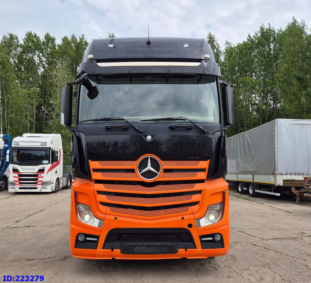MERCEDES-BENZ Actros 3563 8×4 ( Steering axle) - Xe tải khung gầm: hình 2 MERCEDES-BENZ Actros 3563 8×4 ( Steering axle) - Xe tải khung gầm: hình 2