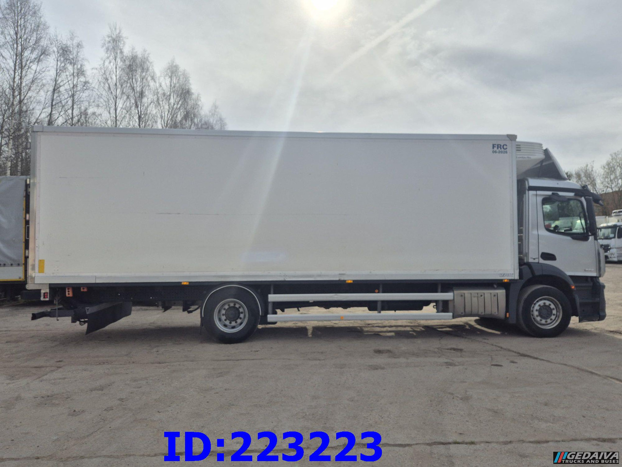 MERCEDES-BENZ Antos 1830 FRC Euro6 - Xe tải đông lạnh: hình 5 MERCEDES-BENZ Antos 1830 FRC Euro6 - Xe tải đông lạnh: hình 5