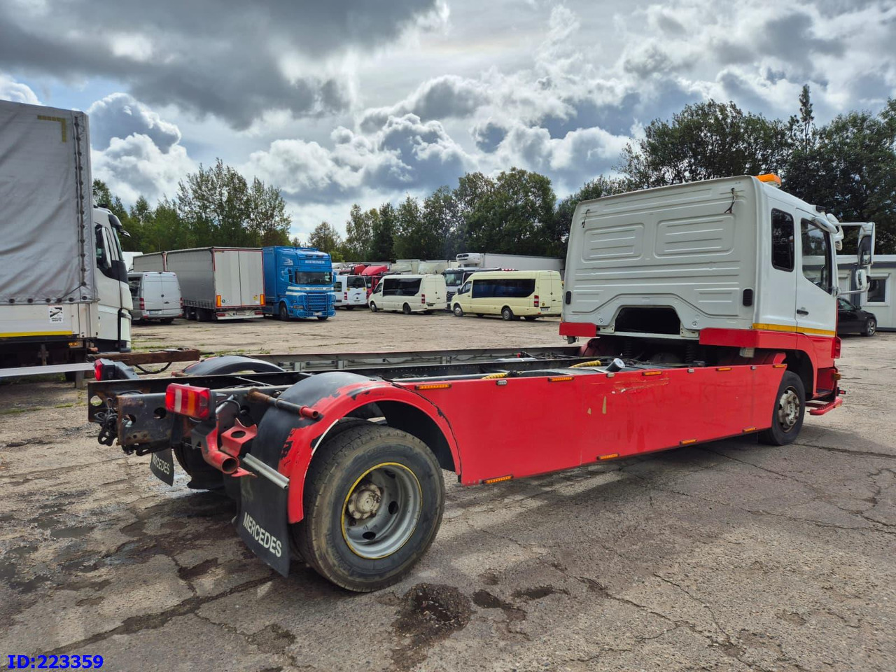 MERCEDES-BENZ Atego 1224 - Xe tải khung gầm: hình 4 MERCEDES-BENZ Atego 1224 - Xe tải khung gầm: hình 4