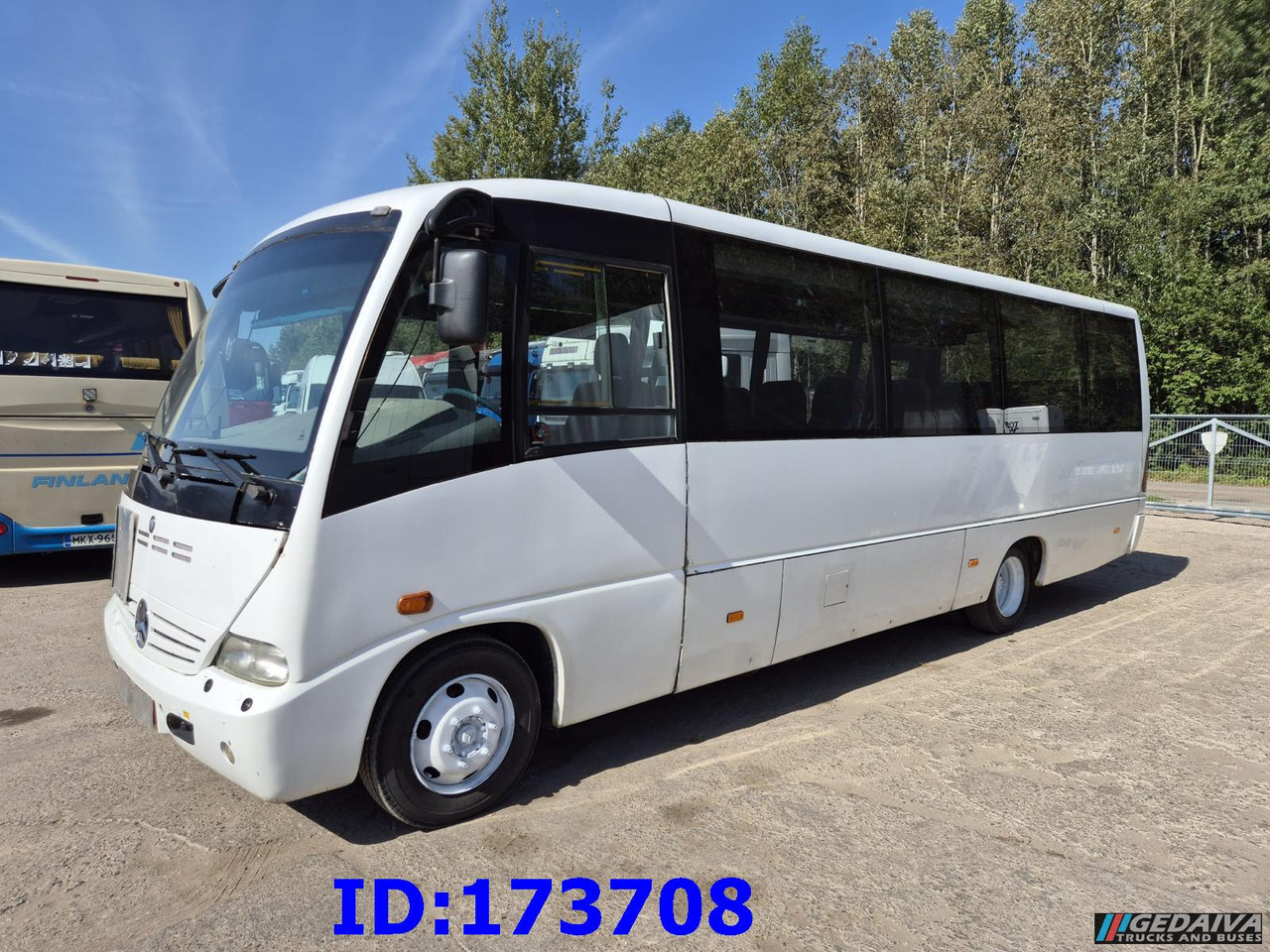 MERCEDES-BENZ Medio 30 Seat - Xe đò: hình 1 MERCEDES-BENZ Medio 30 Seat - Xe đò: hình 1