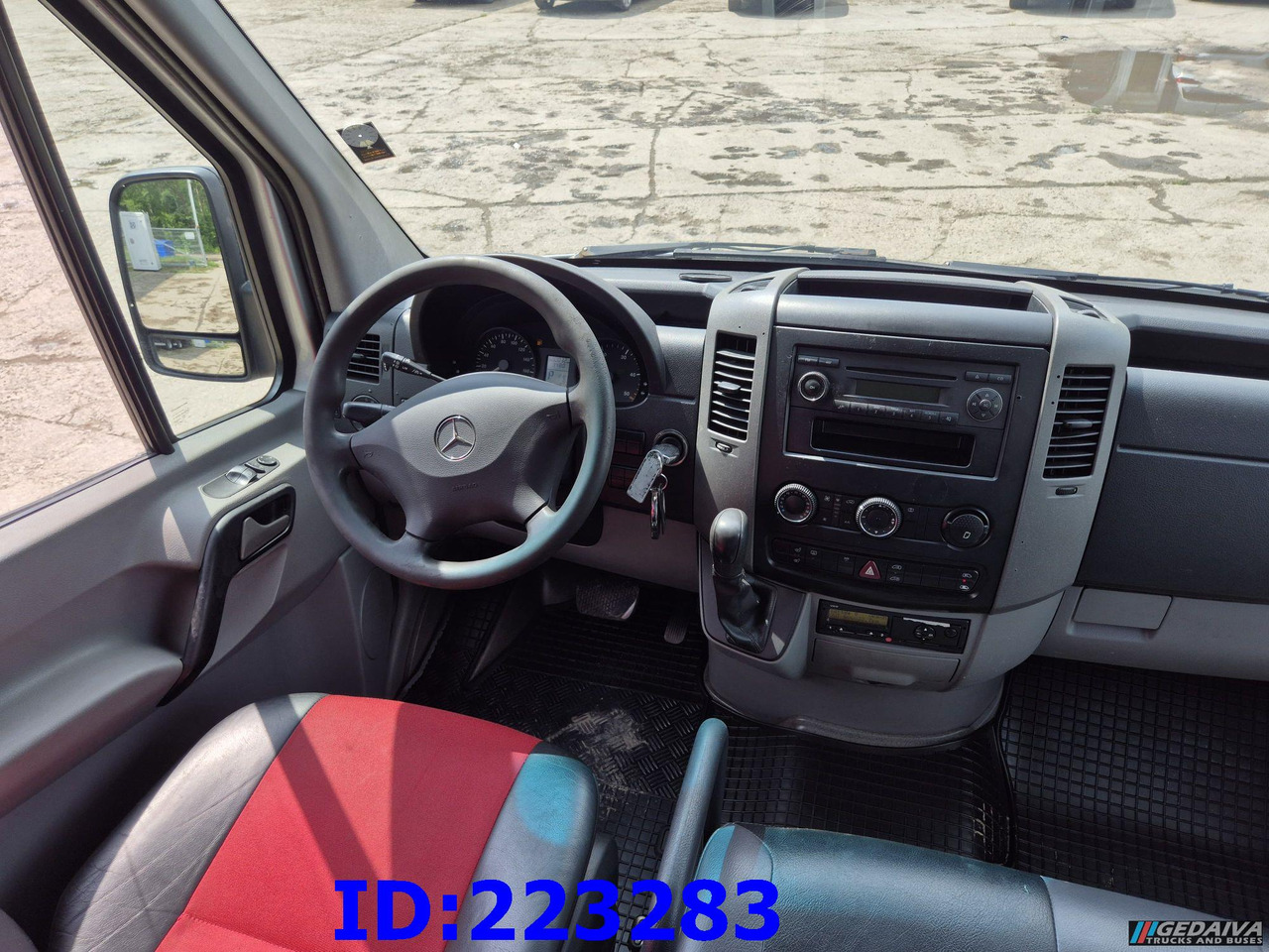 Xe đò MERCEDES-BENZ Sprinter 313 - Kasten VIP -Euro5: hình 17