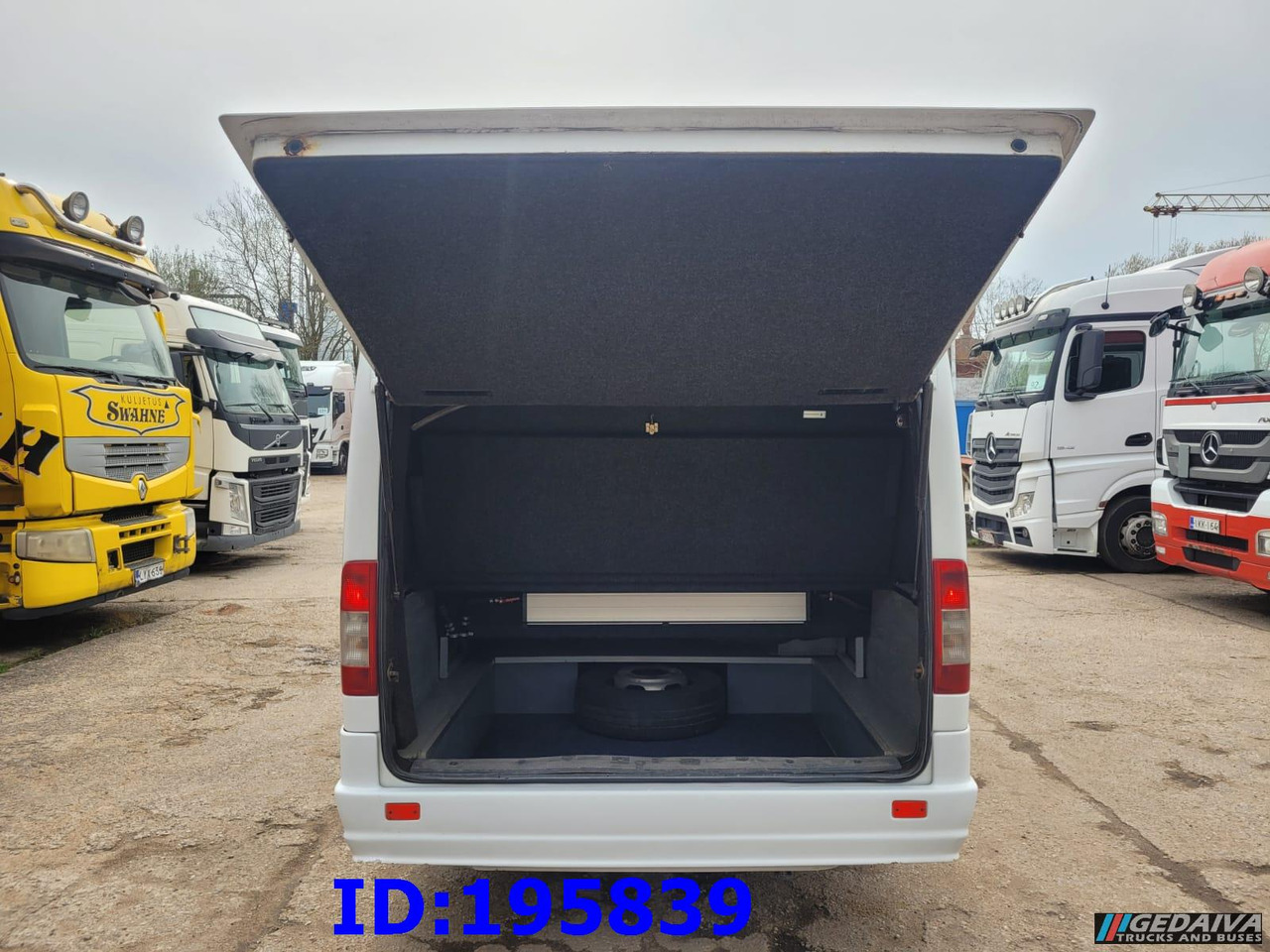 MERCEDES-BENZ Sprinter 416 Pegabus 17place - Xe đò: hình 5 MERCEDES-BENZ Sprinter 416 Pegabus 17place - Xe đò: hình 5