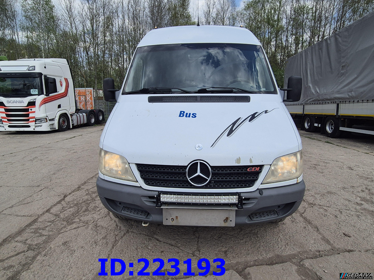 MERCEDES-BENZ Sprinter 416 VIP AC 17-seater - Xe đò: hình 2 MERCEDES-BENZ Sprinter 416 VIP AC 17-seater - Xe đò: hình 2