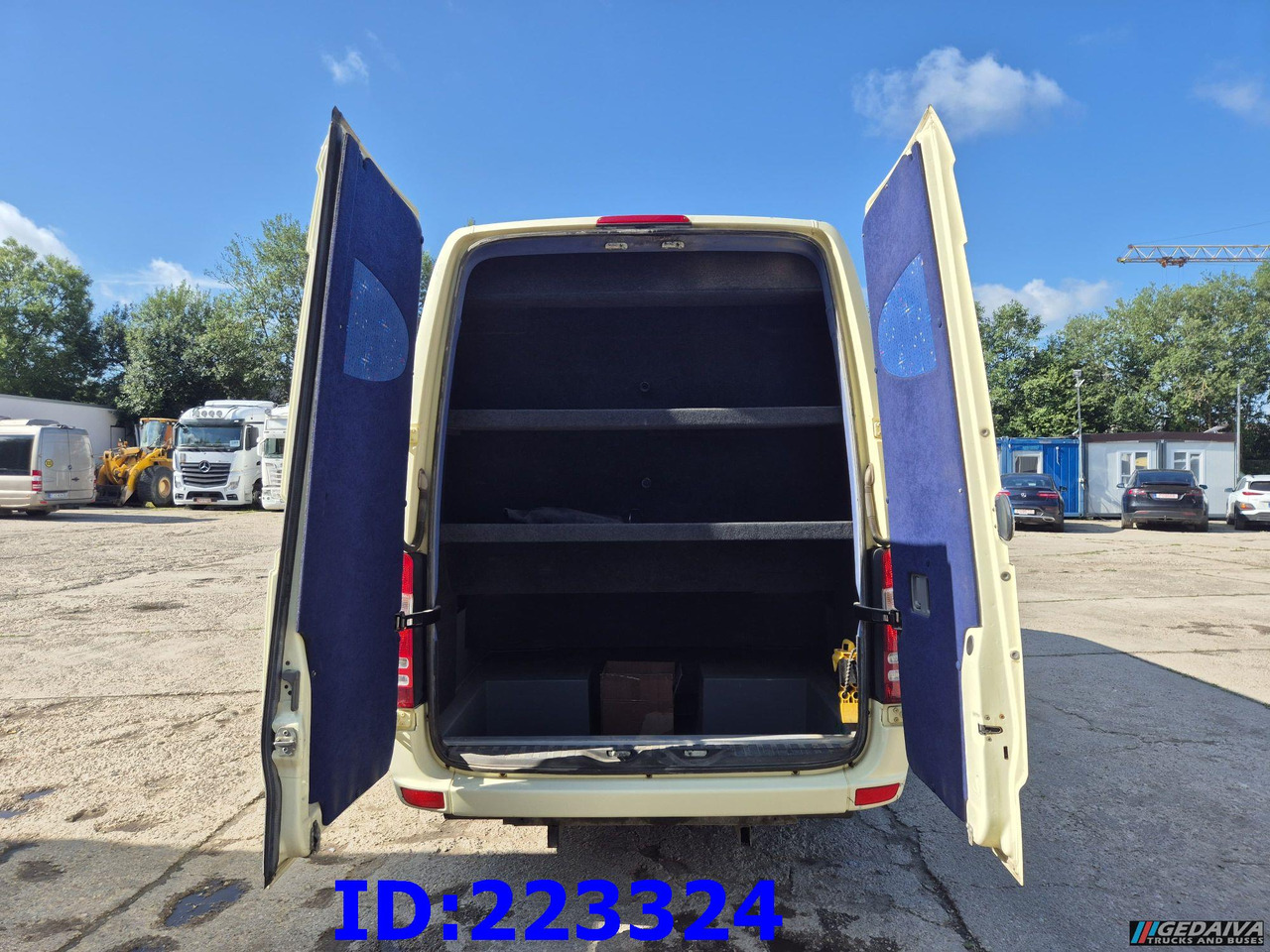 MERCEDES-BENZ Sprinter 516 XXL 20 place Euro6 - Xe đò: hình 5 MERCEDES-BENZ Sprinter 516 XXL 20 place Euro6 - Xe đò: hình 5