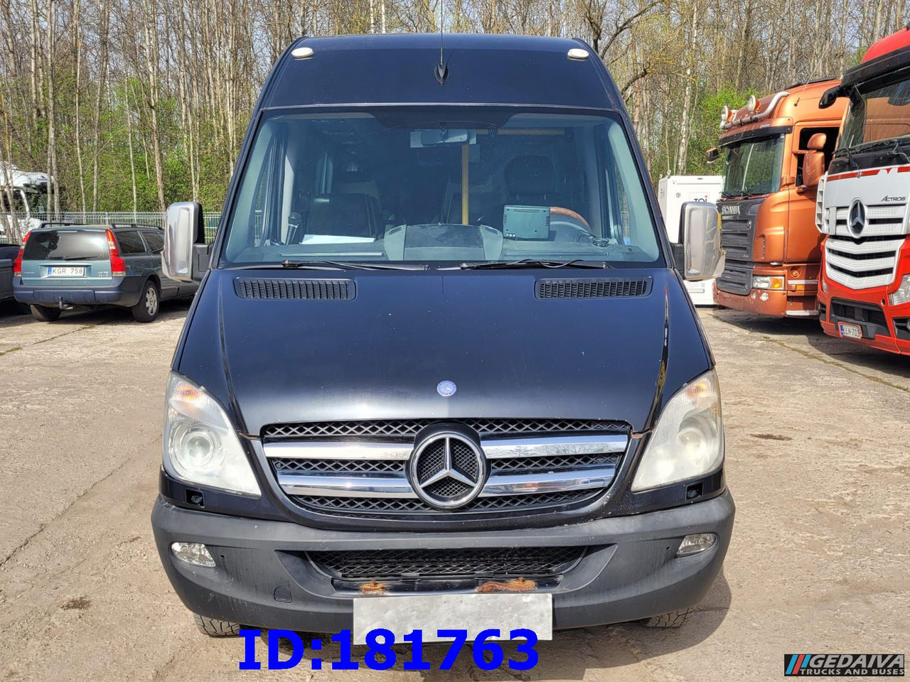 MERCEDES-BENZ Sprinter 518 - VIP - 17 Seater - Xe đò: hình 2 MERCEDES-BENZ Sprinter 518 - VIP - 17 Seater - Xe đò: hình 2