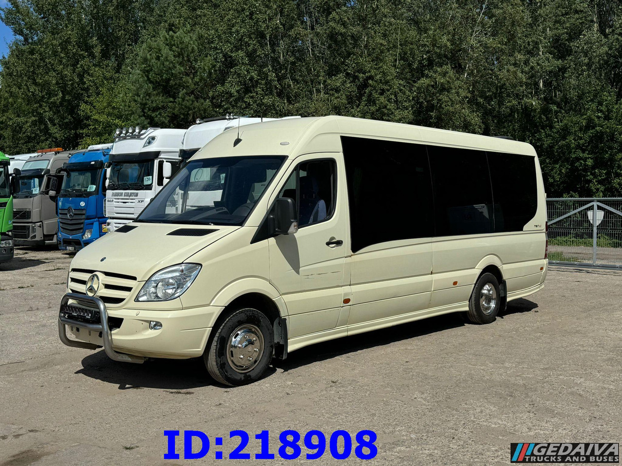 MERCEDES-BENZ Sprinter 519 VIP 18-Place Prostyle Euro5 - Xe đò: hình 4 MERCEDES-BENZ Sprinter 519 VIP 18-Place Prostyle Euro5 - Xe đò: hình 4