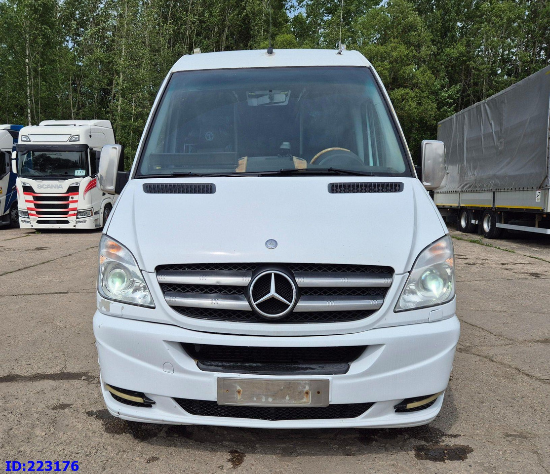 MERCEDES-BENZ Sprinter 519 VIP Luxury - Xe bus mini, Xe van chở khách: hình 2 MERCEDES-BENZ Sprinter 519 VIP Luxury - Xe bus mini, Xe van chở khách: hình 2