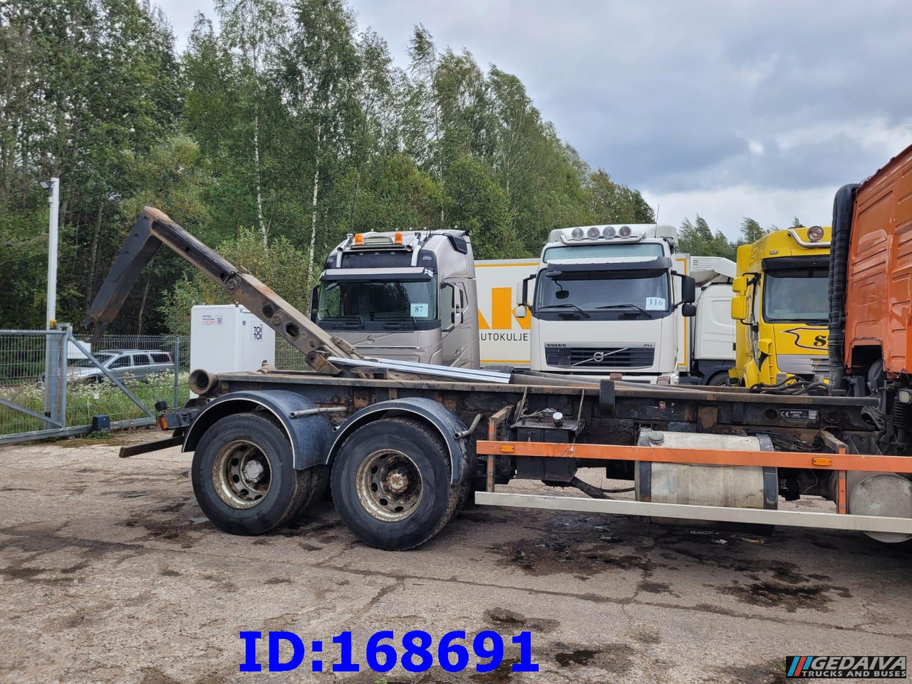 VOLVO FH12 380HP 6x2 10tyre Hook Tipper - Xe tải nâng móc: hình 5 VOLVO FH12 380HP 6x2 10tyre Hook Tipper - Xe tải nâng móc: hình 5
