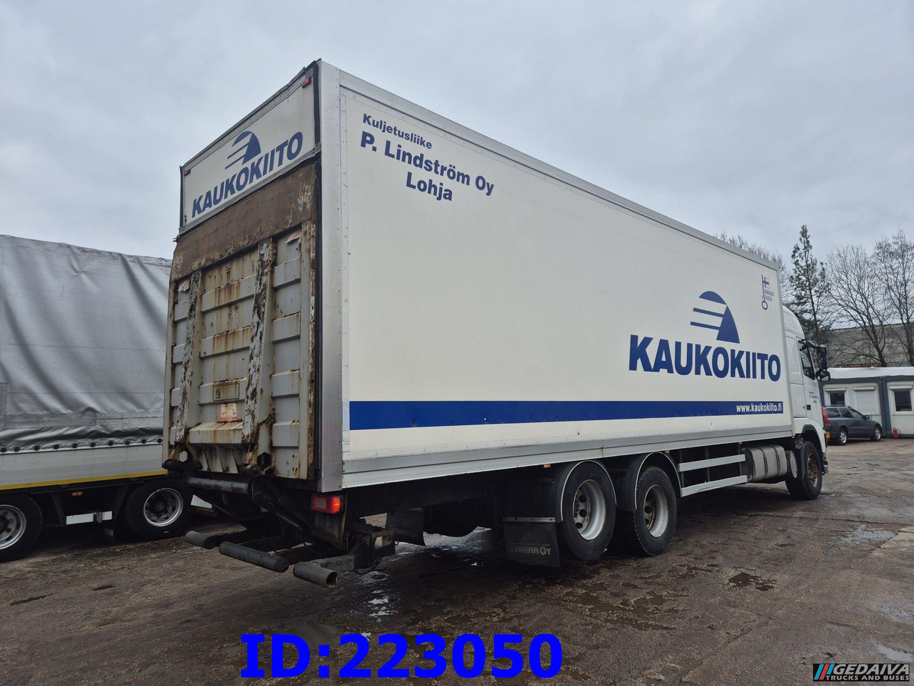 VOLVO FH13 480HP 6x2 Manual 10 tyres - Xe tải đẳng nhiệt: hình 5 VOLVO FH13 480HP 6x2 Manual 10 tyres - Xe tải đẳng nhiệt: hình 5