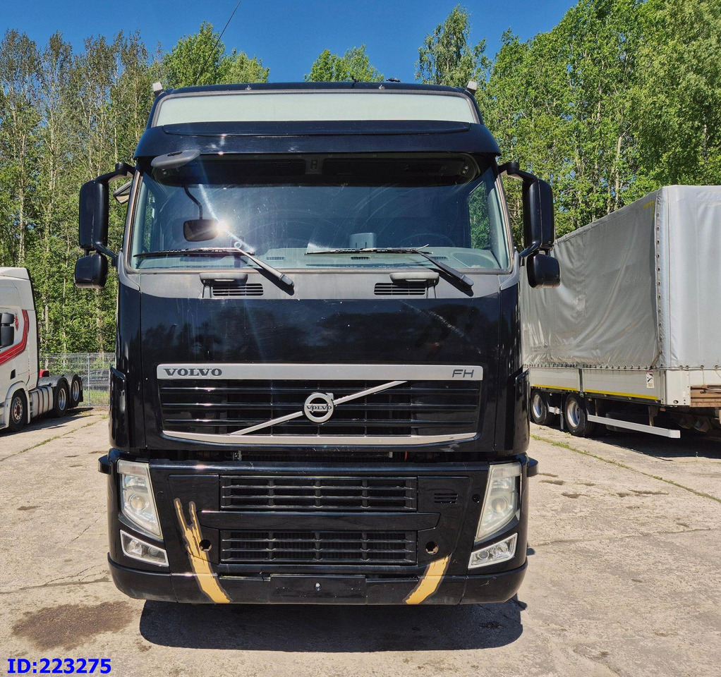 VOLVO FH13 540HP 8X4 (Steering axle) RETARDER - Xe tải khung gầm: hình 2 VOLVO FH13 540HP 8X4 (Steering axle) RETARDER - Xe tải khung gầm: hình 2