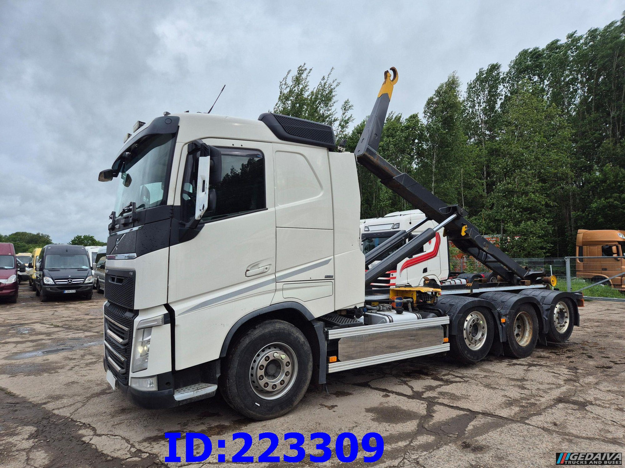VOLVO FH13 540HP 8x2 Hook lift (2axles steering - 2 axles lifting) - Xe tải nâng móc: hình 1 VOLVO FH13 540HP 8x2 Hook lift (2axles steering - 2 axles lifting) - Xe tải nâng móc: hình 1