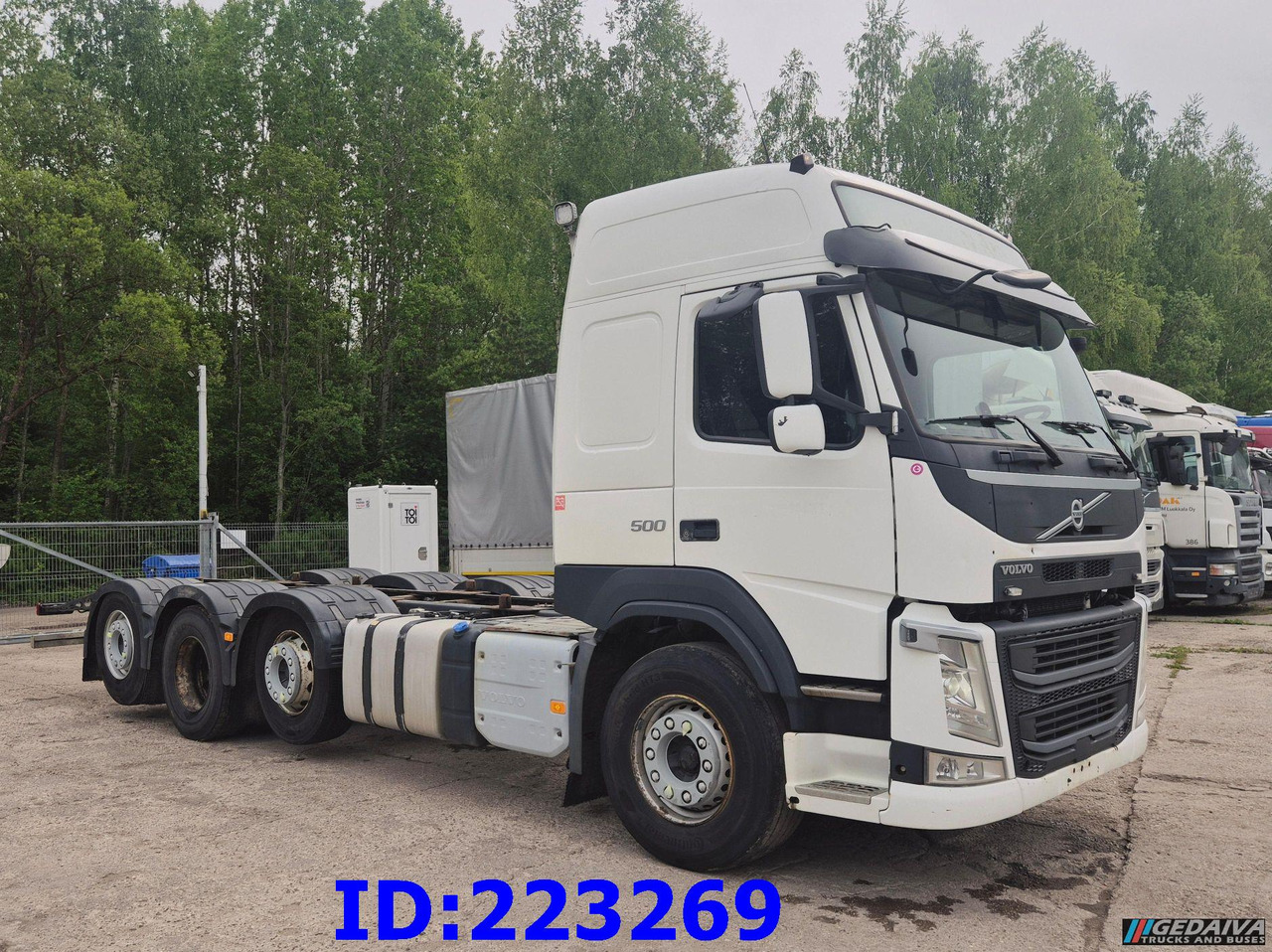 VOLVO FM13 500HP 8x2 (2 steering axels) - Xe tải khung gầm: hình 4 VOLVO FM13 500HP 8x2 (2 steering axels) - Xe tải khung gầm: hình 4