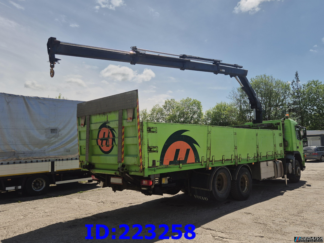 Xe tải thùng lửng/ Phẳng VOLVO FM9 300HP 6x2 + HIAB 144B -3 CL: hình 6