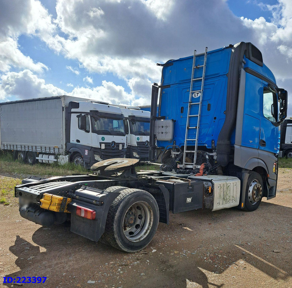 MERCEDES-BENZ Actros 1842 Euro6 - Xe đầu kéo: hình 4 MERCEDES-BENZ Actros 1842 Euro6 - Xe đầu kéo: hình 4