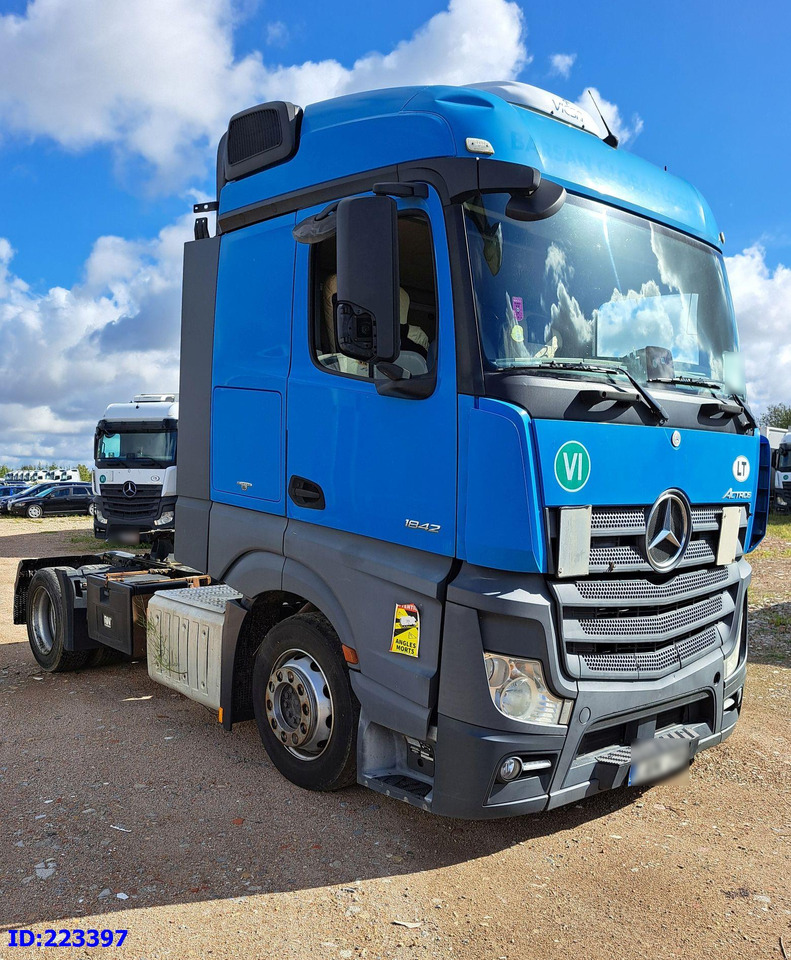 MERCEDES-BENZ Actros 1842 Euro6 - Xe đầu kéo: hình 2 MERCEDES-BENZ Actros 1842 Euro6 - Xe đầu kéo: hình 2