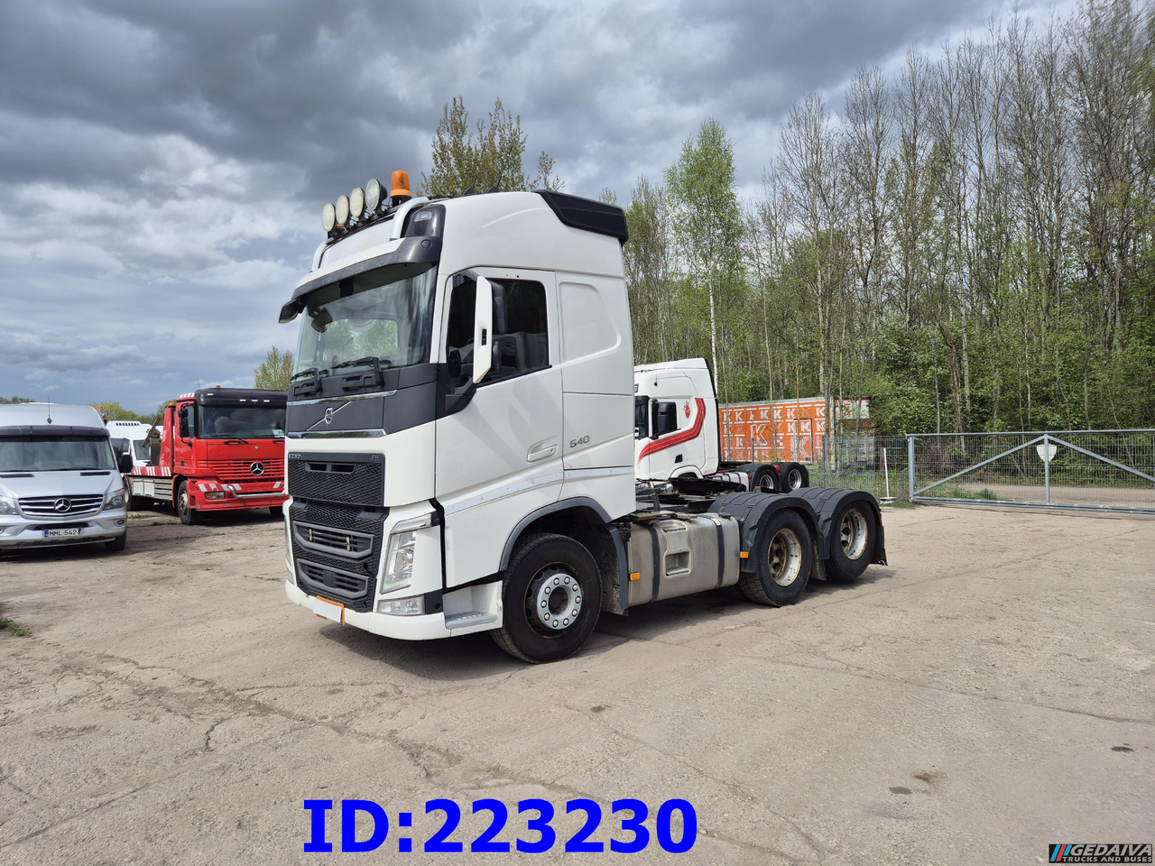 VOLVO FH13 540HP 6x2 (10 tyre) - Xe đầu kéo: hình 1 VOLVO FH13 540HP 6x2 (10 tyre) - Xe đầu kéo: hình 1