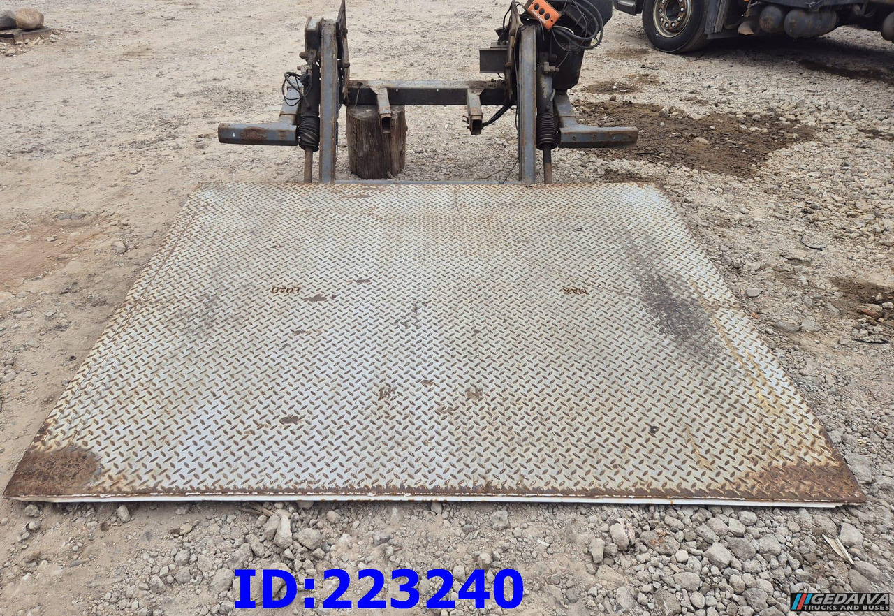 ZEPRO 200-175MA - Nâng đuôi: hình 4 ZEPRO 200-175MA - Nâng đuôi: hình 4