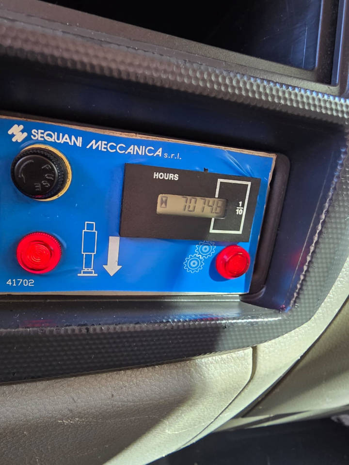 Nền bục trên không gắn trên xe tải CTE ZED 20: hình 13 Nền bục trên không gắn trên xe tải CTE ZED 20: hình 13