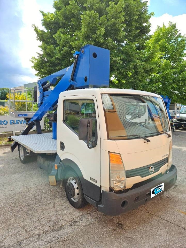 Socage DA 320 - Nền bục trên không gắn trên xe tải: hình 4 Socage DA 320 - Nền bục trên không gắn trên xe tải: hình 4