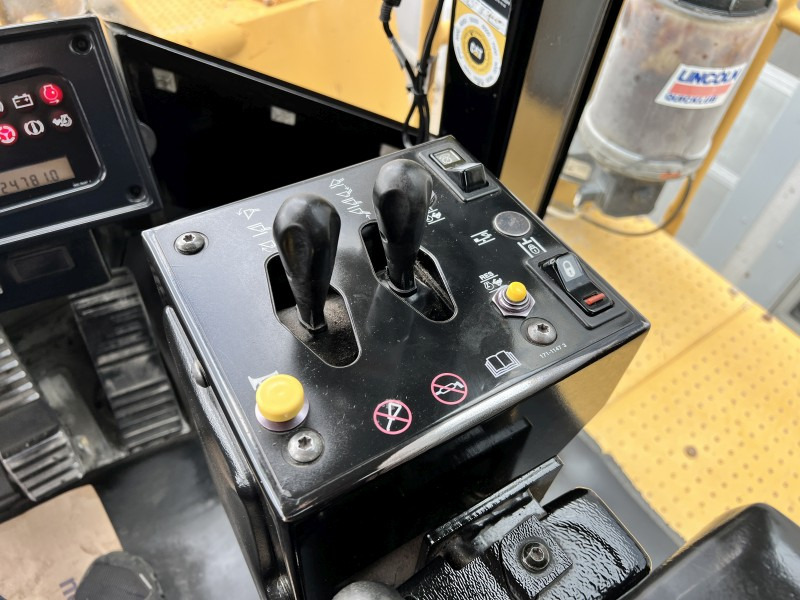 Máy xúc lật bánh lốp Caterpillar 988G (110975): hình 12