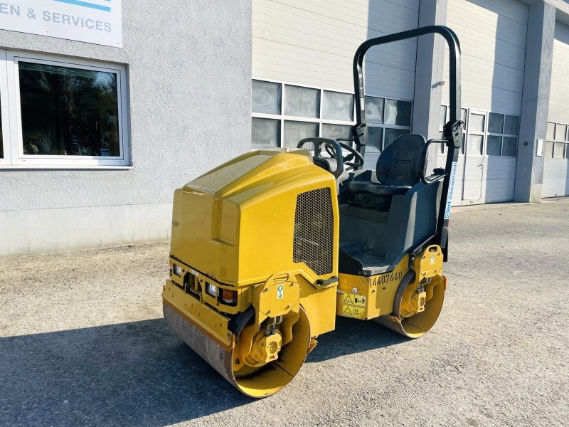 Caterpillar CB14B (3399) - Máy lăn: hình 4 Caterpillar CB14B (3399) - Máy lăn: hình 4