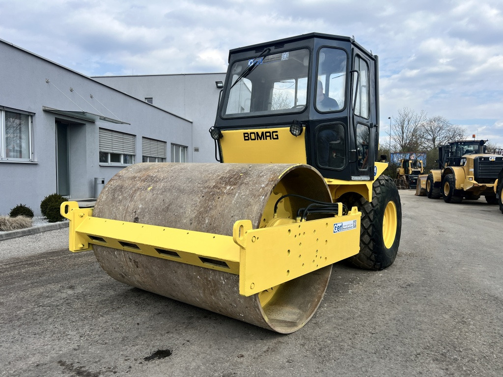 JCB Vibromax W 1402 D (111489) - Máy đầm: hình 3 JCB Vibromax W 1402 D (111489) - Máy đầm: hình 3