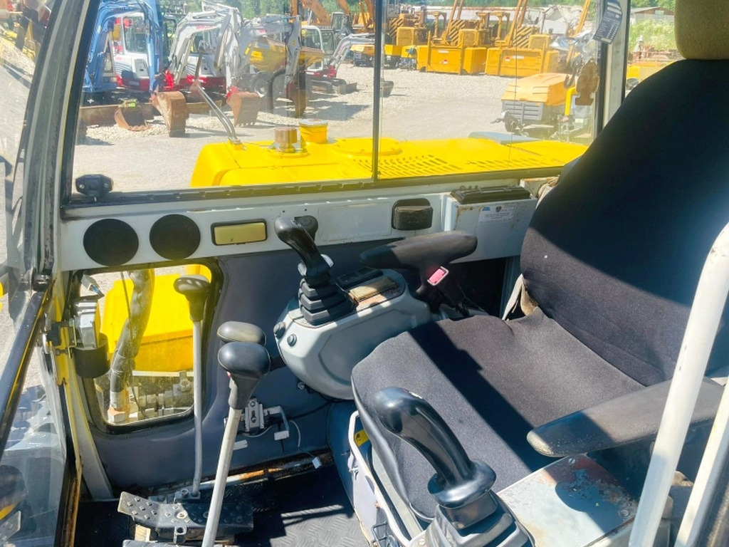 Neuson 8002 RDV (4015) - Máy xúc mini: hình 5 Neuson 8002 RDV (4015) - Máy xúc mini: hình 5