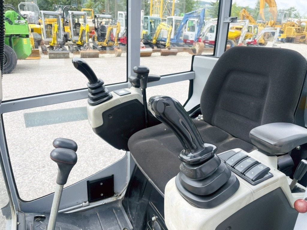 Neuson ET16 (4032) - Máy xúc mini: hình 5 Neuson ET16 (4032) - Máy xúc mini: hình 5