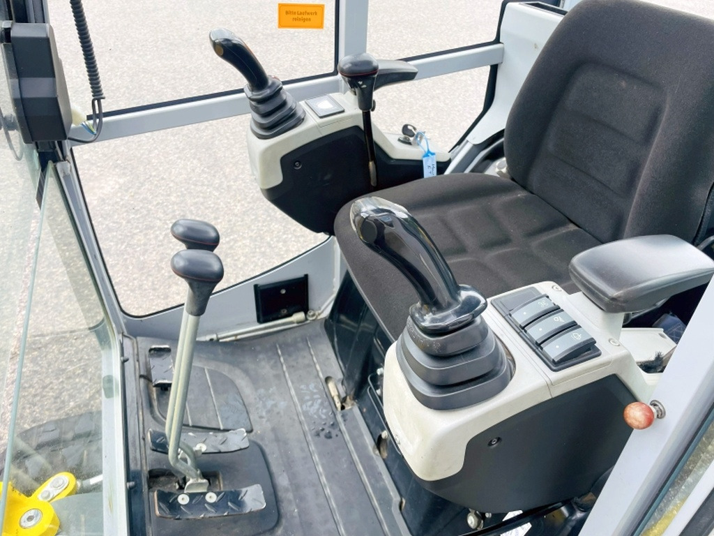 Neuson ET16 (4033) - Máy xúc mini: hình 5 Neuson ET16 (4033) - Máy xúc mini: hình 5