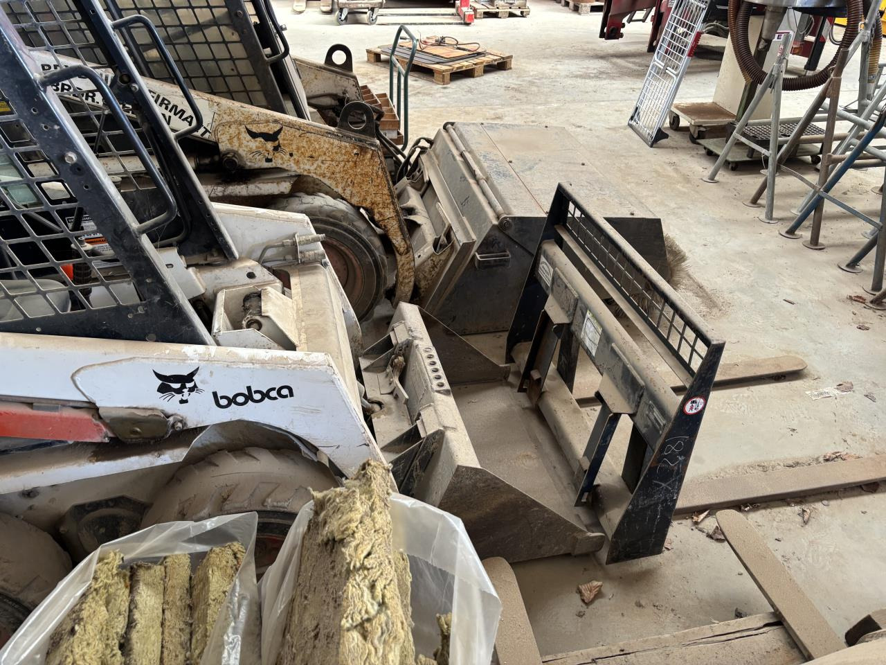 Bobcat 453 - Máy xúc lật đa năng: hình 4 Bobcat 453 - Máy xúc lật đa năng: hình 4