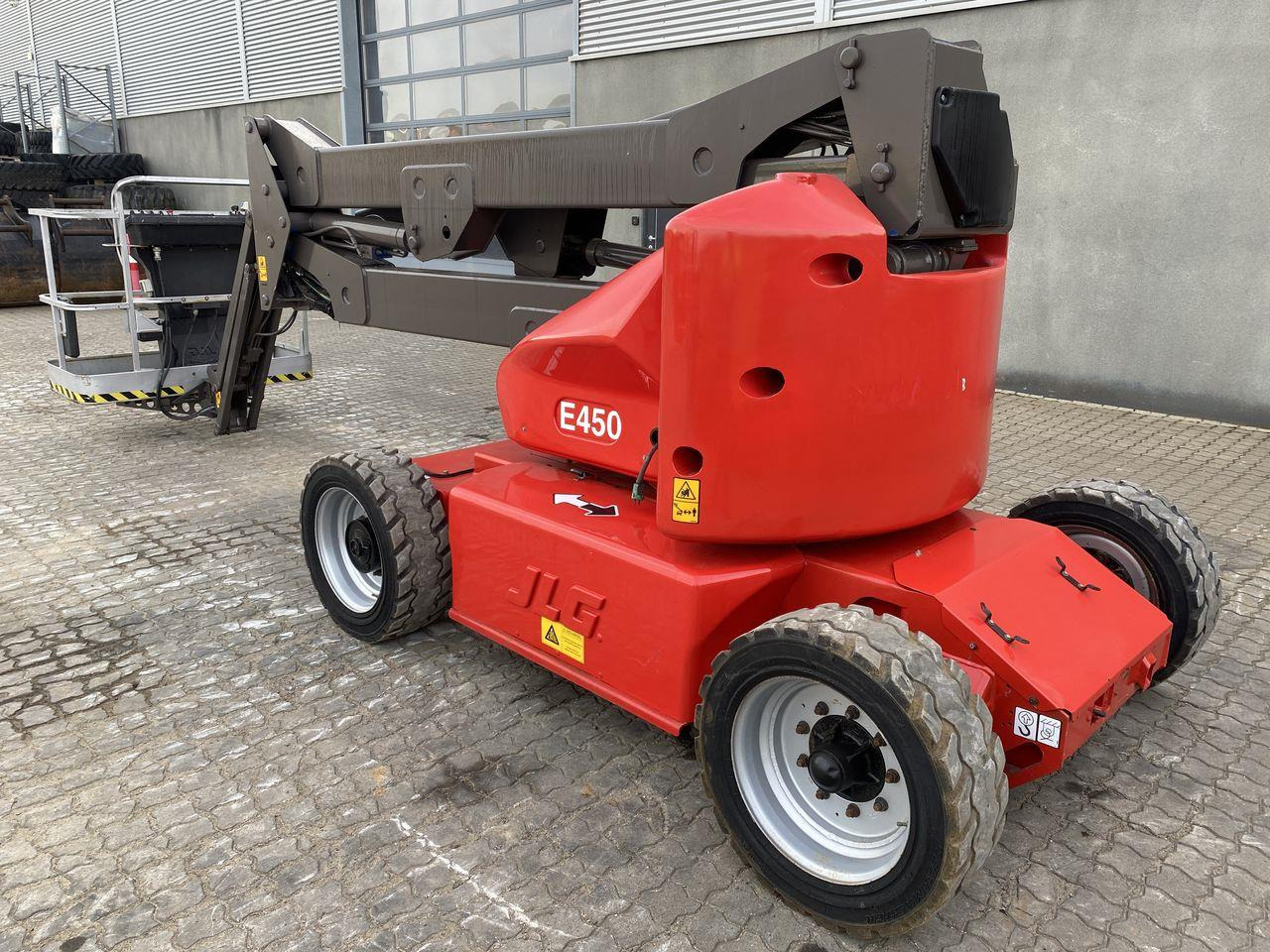 JLG E450AJ - Xe nâng người nhiều khớp nối: hình 2 JLG E450AJ - Xe nâng người nhiều khớp nối: hình 2