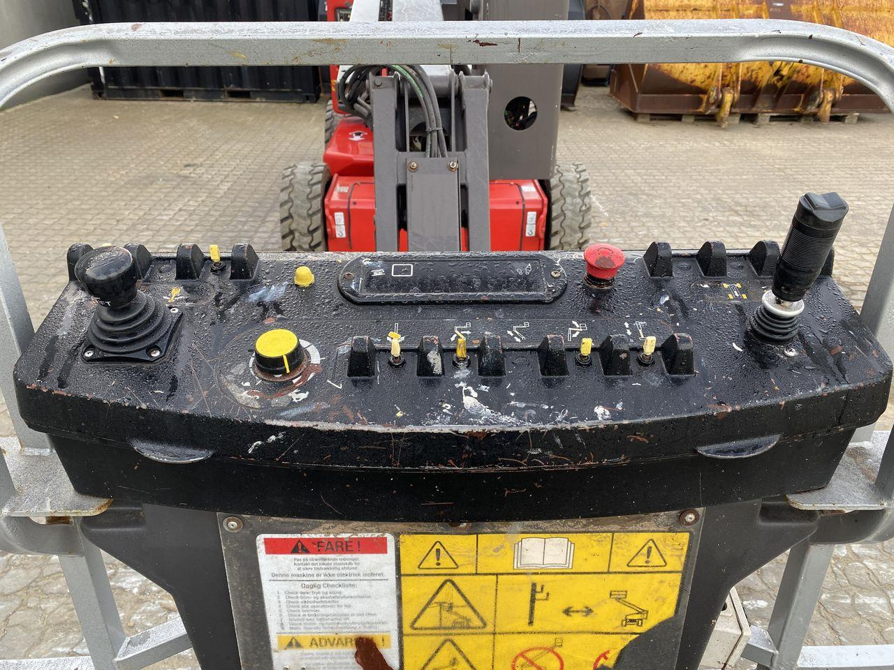 JLG E450AJ - Xe nâng người nhiều khớp nối: hình 3 JLG E450AJ - Xe nâng người nhiều khớp nối: hình 3