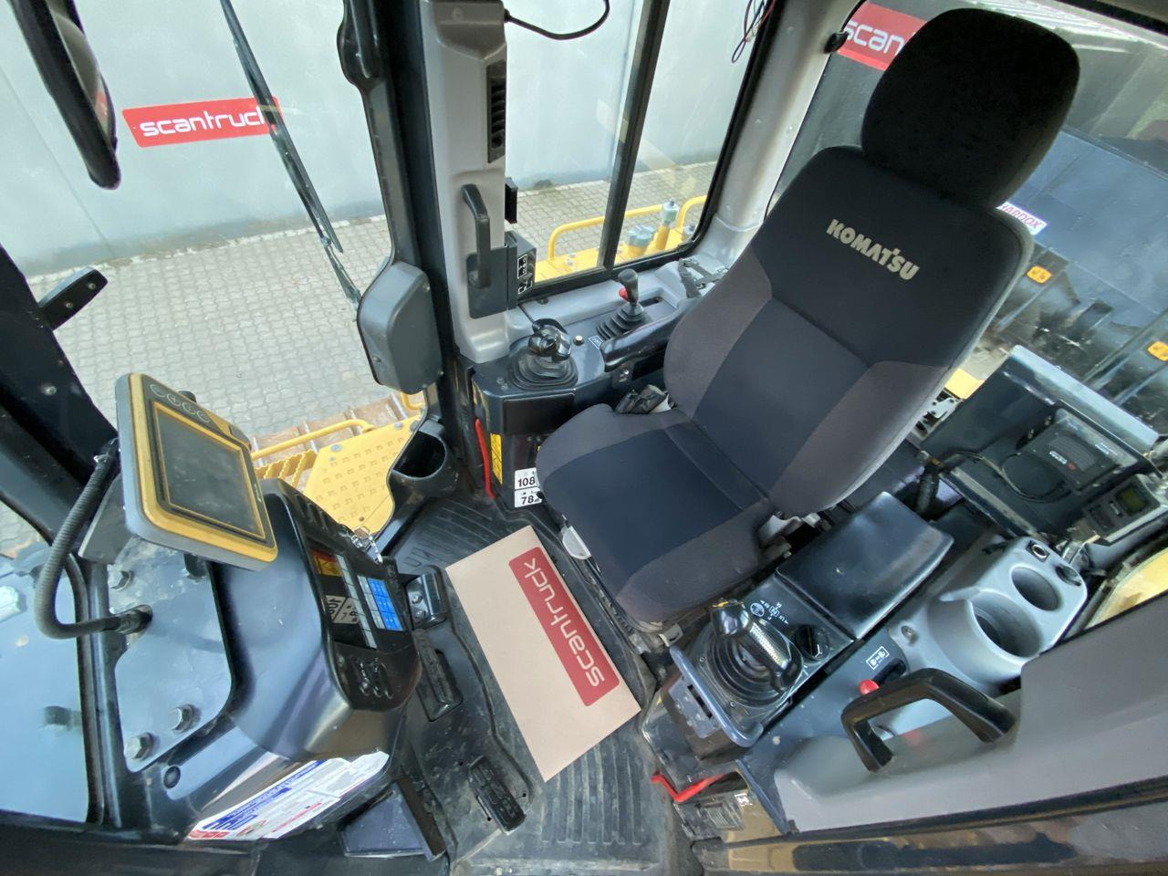 Komatsu D65PXI-18EO - Máy ủi: hình 3 Komatsu D65PXI-18EO - Máy ủi: hình 3