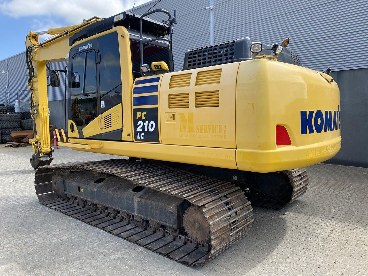 Komatsu PC210LC-11 - Máy xúc bánh xích: hình 2 Komatsu PC210LC-11 - Máy xúc bánh xích: hình 2
